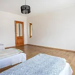 3 Bedroom Cozy In