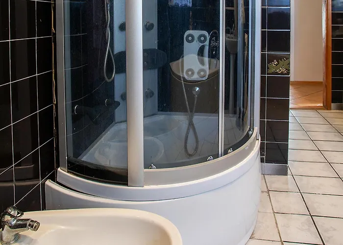 Stunning In Апартаменты Gowidlino