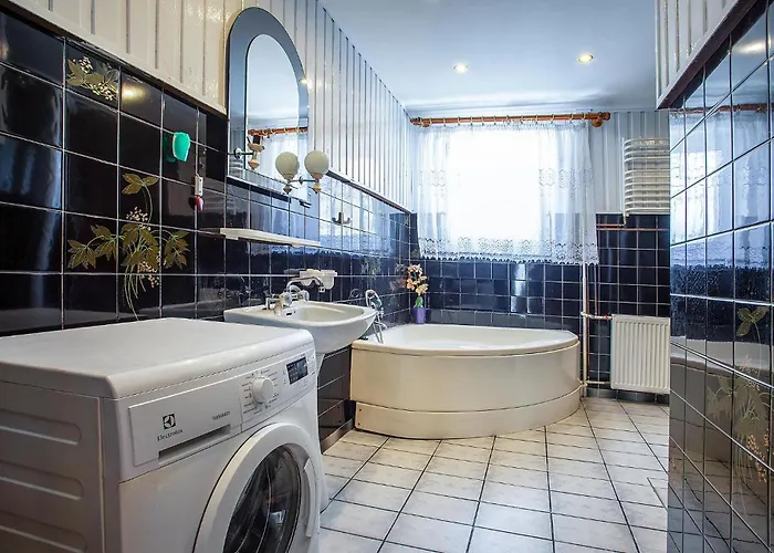 Stunning In Апартаменты Gowidlino